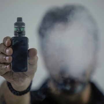 Movimento chama a atenção para os efeitos prejudiciais do cigarro eletrônico