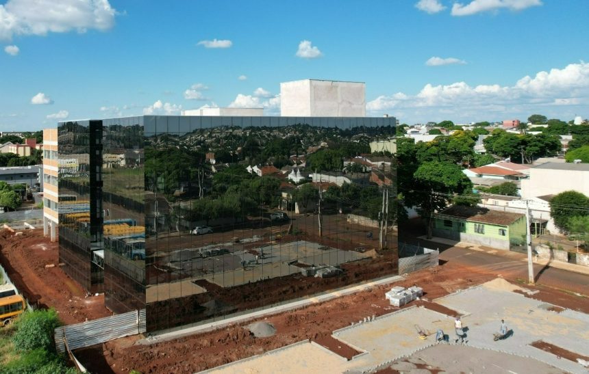 Com mais de 84% da obra concluída, novo Paço Municipal vai promover economia de R$ 1,8 mi/ano