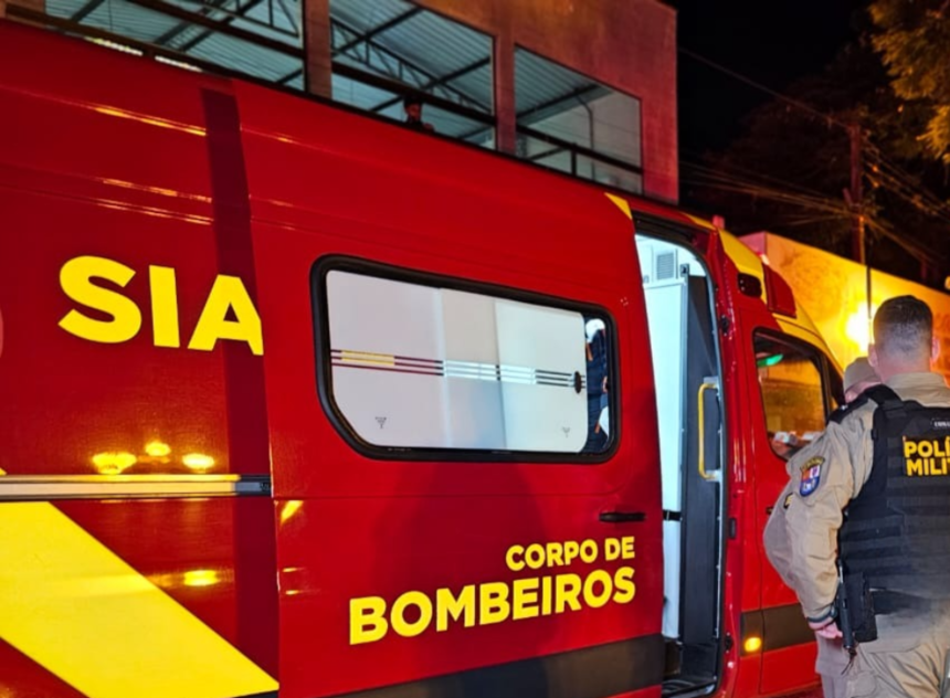 Homem esfaqueia duas pessoas em bar de Sarandi após tentar sair sem pagar a conta
